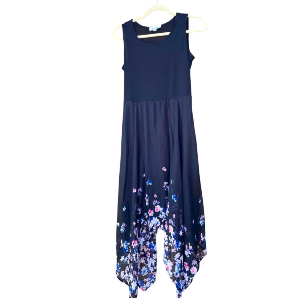 Woman’s Size Small Elle Black dress with flower print on bottom